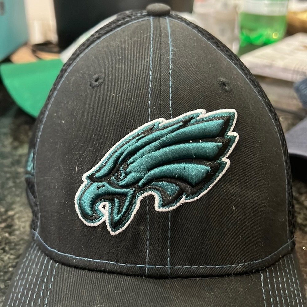 Philadelphia Eagles, New Era L/XL 39THIRTY!  Never worn.  E A G L E S, EAGLES!